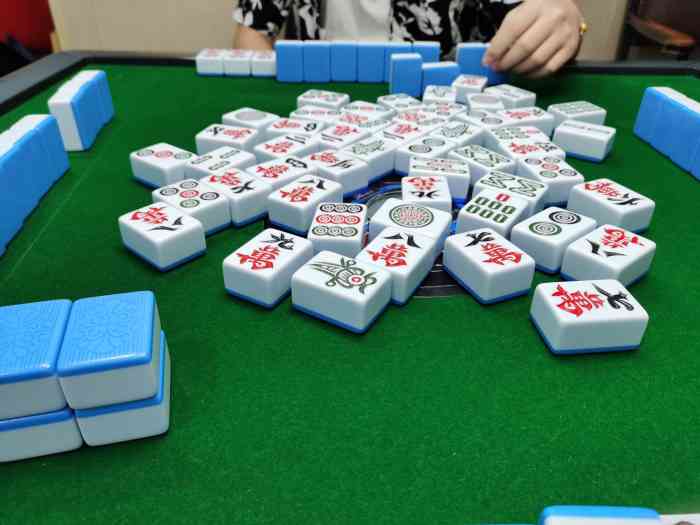 独家实测“欢乐龙城棋牌免费挂	”开挂神器{透视辅助}全揭秘-第2张图片