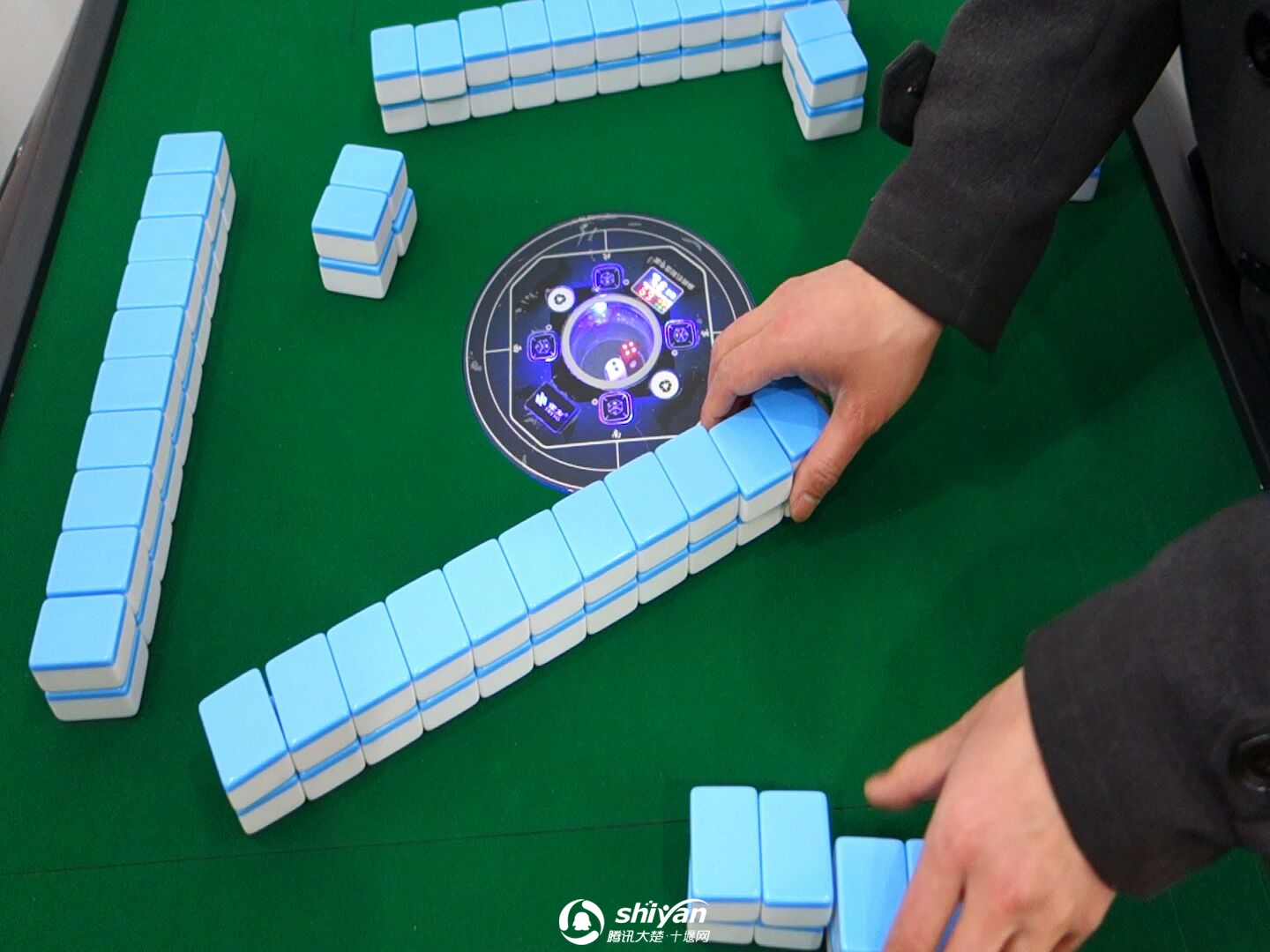 18秒详论!微乐家乡麻将小程序必赢神器免费”分享装挂技巧步骤-第1张图片