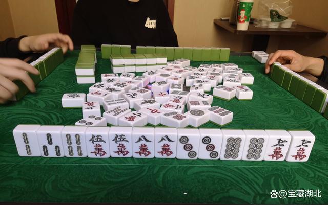 秒懂经验“凡乐湖北麻将到底有没有挂”开挂辅助脚本+详细开挂安装教程-第1张图片
