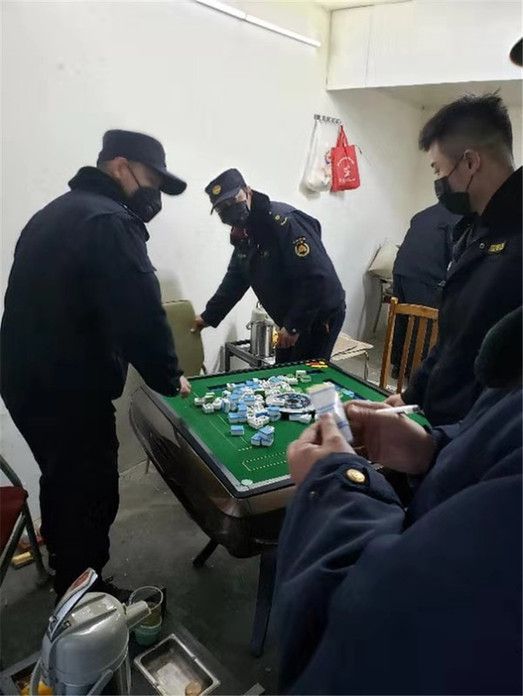 实测教程“中至吉安麻将开挂神器	”开挂(透视)辅助神器-第1张图片